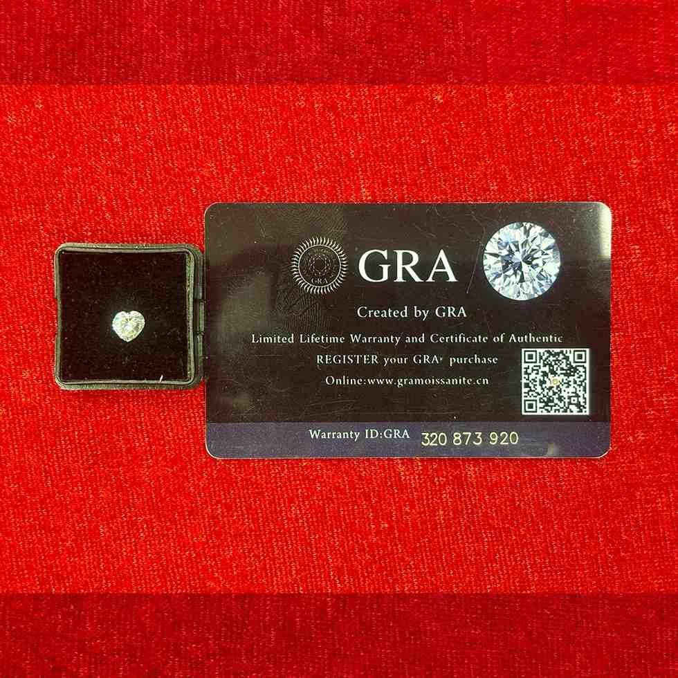 Moissanite 1.06 Carat - Image 4