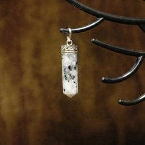 Rainbow Moonstone Pendant – Intuition, Emotional Balance & Inner Clarity